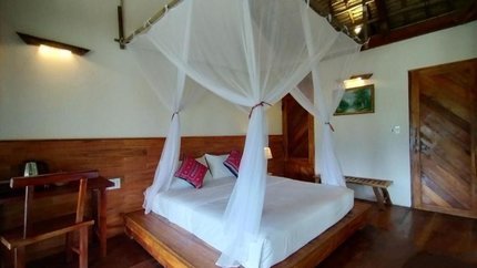 Hạng Deluxe View vườn có ban công