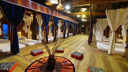 Có nhà sàn cho dành cho nhóm khách du lịch