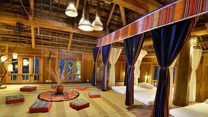 Không gian trang trí theo văn hoá dân tộc địa phương