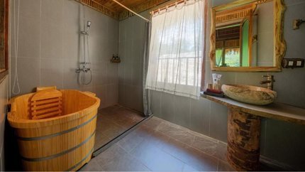 Bồn tắm trong phòng