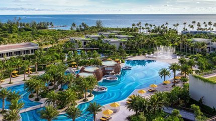 Bể bơi được thiết kế vô cùng độc đáo