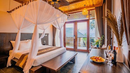 Căn phòng với tông trắng sáng