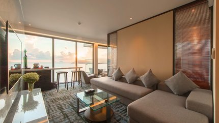 Phòng khách được bài trí sang trọng