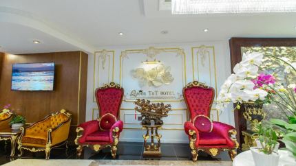 Khu Vực Chờ Khách sạn Queen T&T Đà Lạt