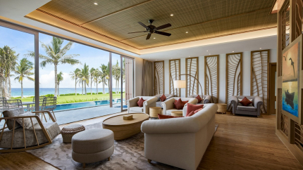 Presidential Beachfront Pool Villa