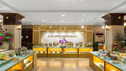 Buffet đa dạng món ăn