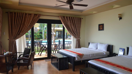Phòng Standard Quad Pool View