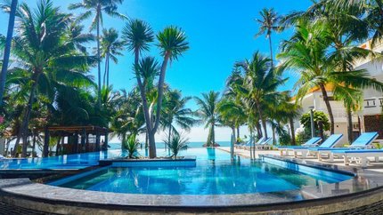 Bể bơi ngoài trời