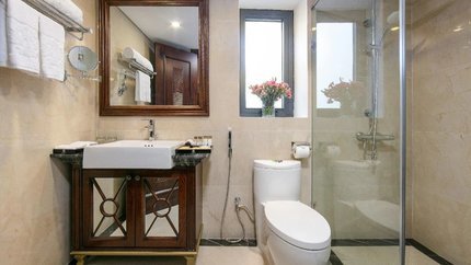 Phòng vệ sinh khép kín với đầy đủ tiện nghi