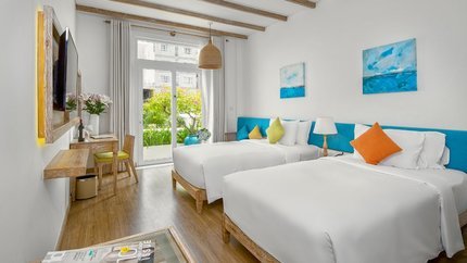 Phòng có ban công hướng vườn