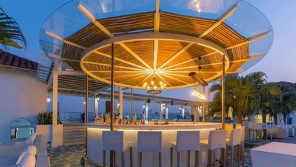 Quầy cafe ngoài trời