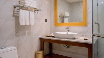 Phòng vệ sinh đầy đủ tiện nghi