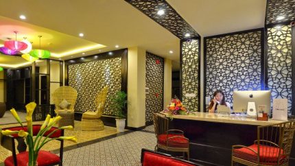 Quầy lễ tân tại Hội An River Suites