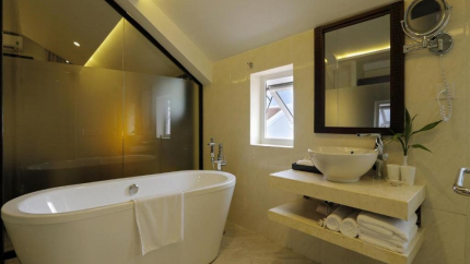 Penthouse City View tại khách sạn River Suites 3*