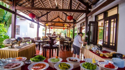 Nhà Hàng Banana Tại Hội An Riverside Bamboo Resort