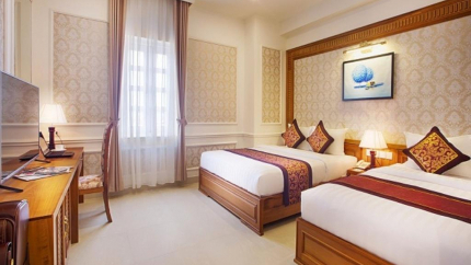 Phòng Deluxe Double/Twin tại Riverside Quang Binh Hotel 3 sao