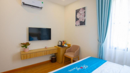 rosy halong hotel 628b0c5baaa60