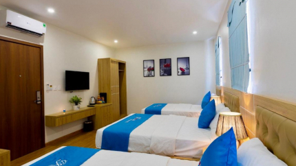 Family Room tại Rosy Hotel 3* Halong