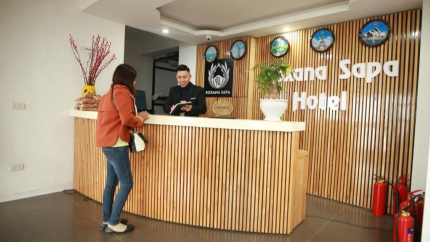Lễ tân Roxana Sapa Hotel
