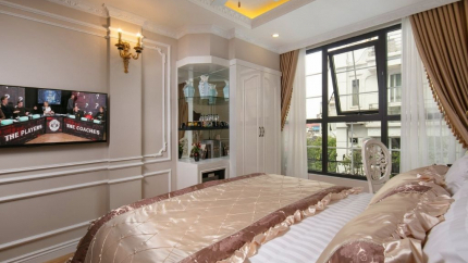 Phòng Royal tại Hotel 3* Royal Holiday