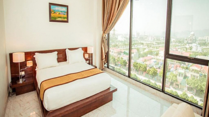 Phòng Deluxe Double khách sạn 3* RoyalNinh Bình