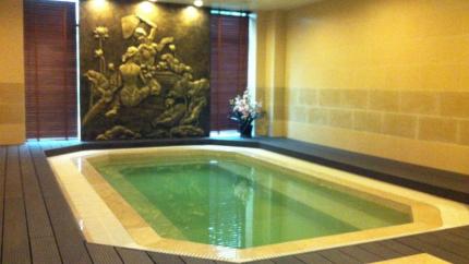 Bể sục tại Royal Hotel Ninh Bình