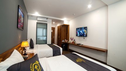 Không gian phòng rộng rãi, sang trọng