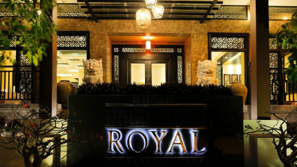 Khung cảnh khách sạn Royal Riverside