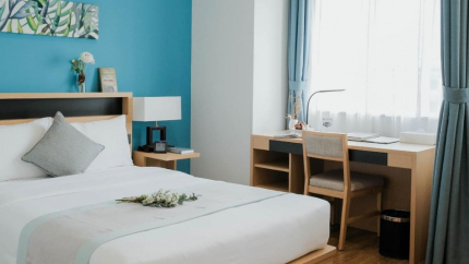 Phòng Residential Standard tại khách sạn Roygent Parks Hà Nội