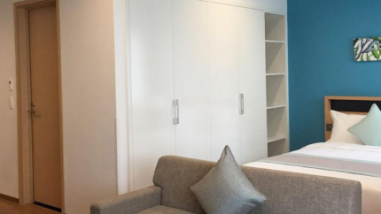 Phòng Residential Deluxe tại khách sạn Roygent Parks Hà Nội