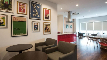 Quán cà phê tại 4* Roygent Parks Hotel