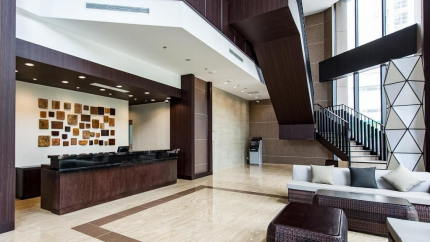 Quầy lễ tân 4* Roygent Parks