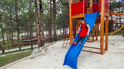 Khu vui chơi trẻ em