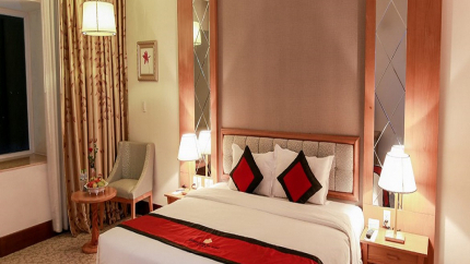Phòng Deluxe City View Tại Sài Gòn Đông Hà Hotel Quảng Trị