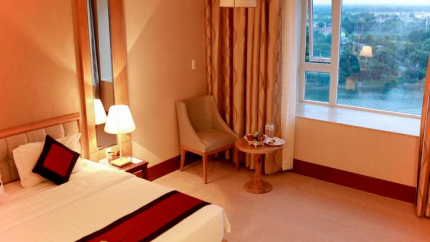 Phòng Deluxe River View Khách Sạn Sài Gòn Đông Hà Quảng Trị