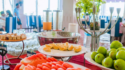 Buffet Khách Sạn Sài Gòn Đông Hà Quảng Trị 4 Sao