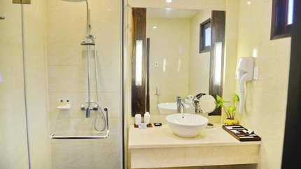 Nhà tắm được thiết kế với những trang bị hiện đại nhất