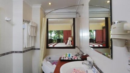 Nhà tắm trang trọng lịch sự