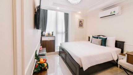 Deluxe Room Tại Khách sạn 3* Saigon Hanoi Central