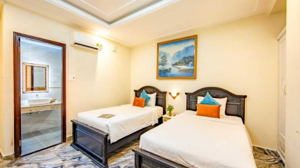 Deluxe Room Hotel 3* Saigon Hanoi