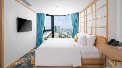 Premium Suite Balcony Sea View