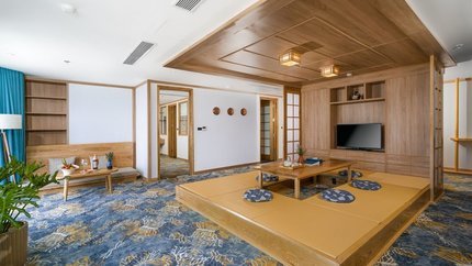 Gian phòng đập thông, phòng thiết kế tối giản