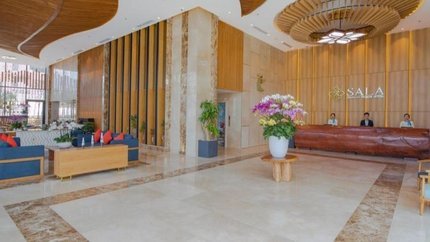 Sảnh và quầy lễ tân khách sạn