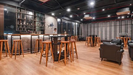 Quán bar khách sạn