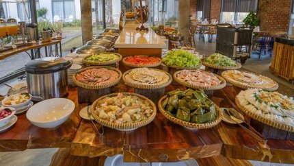 Nhà hàng thực đơn phong phú