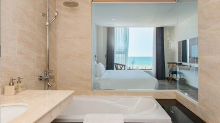 Phòng tắm với đầy đủ tiện nghi