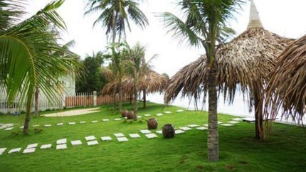 Khuôn viên vườn khu du lịch