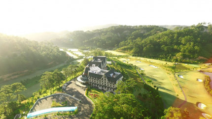Overview Sam Tuyền Lâm Golf Club