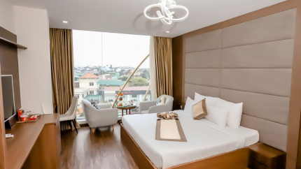 Phòng Executive Suite tại Hotel Sandals Bảo Lộc 2*