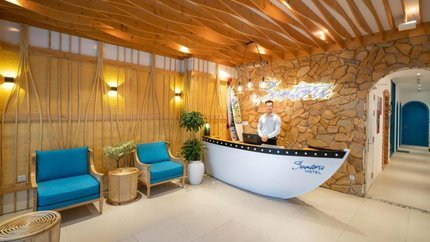 Quầy lễ tân tại khách sạn